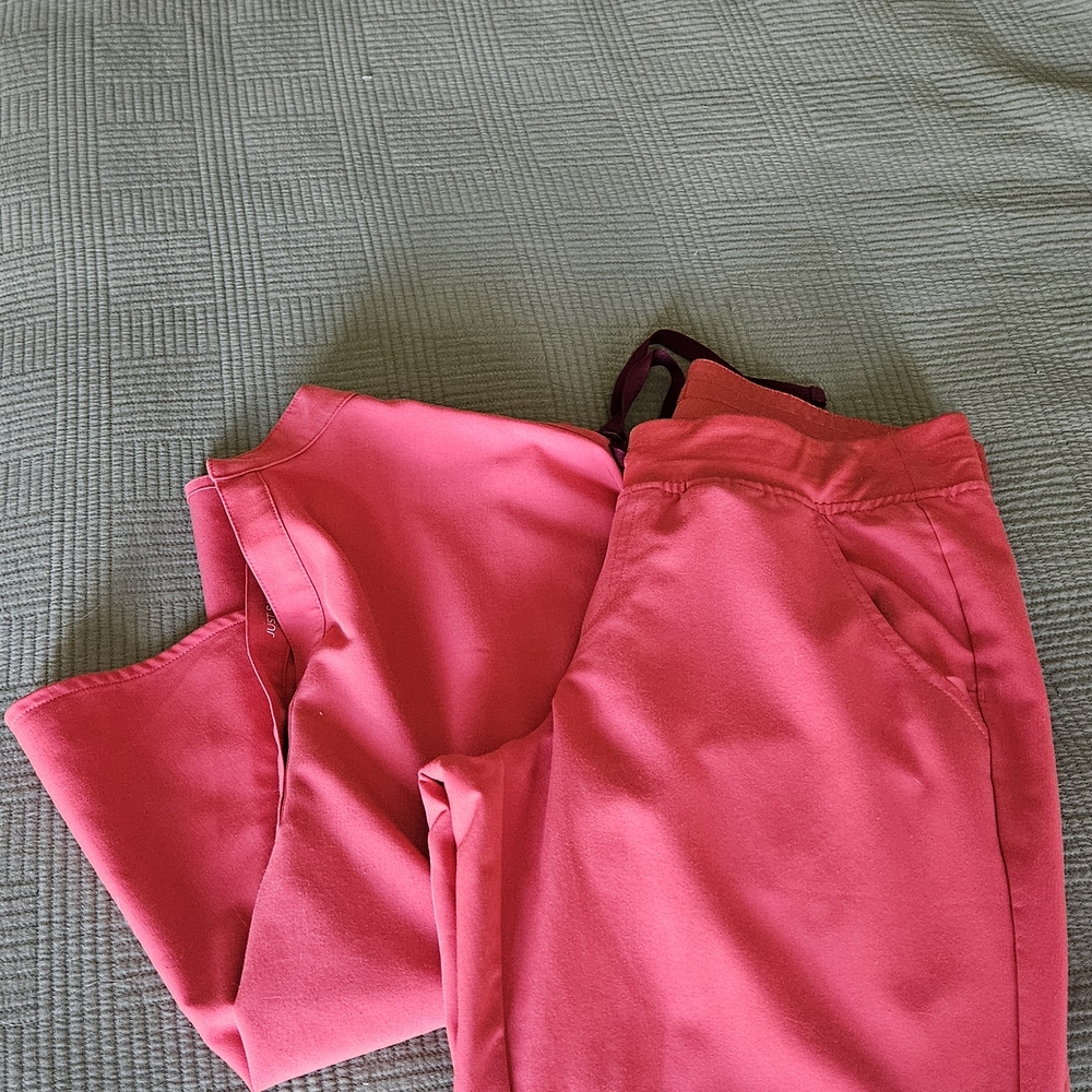 Figs Women's Pink Scrub Pants